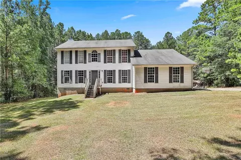 1807 Mcintosh Trl, Senoia, GA 30276