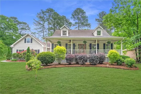 1870 Shoreline Trce, Grayson, GA 30017