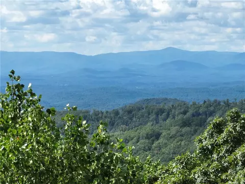 32 Highline Dr, Ellijay, GA 30536
