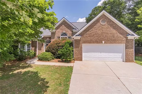 3314 Dilmus Dr, Powder Springs, GA 30127