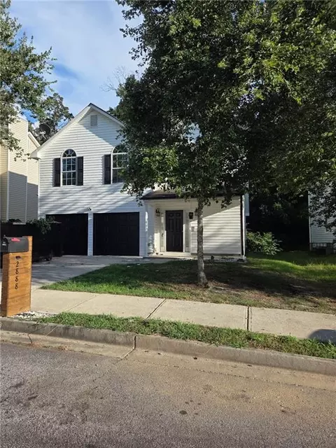 2888 Two Lake Cir, Atlanta, GA 30349