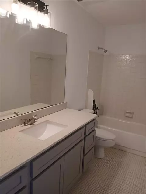 Bath - 4 Willowick Dr, Stonecrest, GA 30038 photo 8 of 10