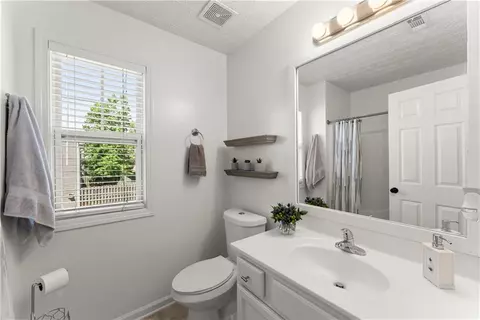 Bath - 110 Oleander Way, Canton, GA 30114 photo 5 of 6