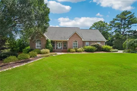 1118 Sutton Dr, Mcdonough, GA 30252