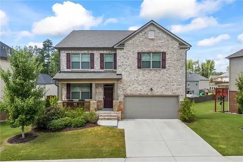 2943 Hawthorn Farm Blvd, Loganville, GA 30052