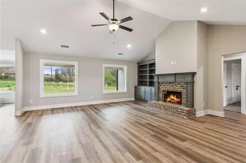 Living - 69 Advent Dr, Winder, GA 30680 photo 1 of 4