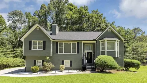 1118 Plantation Dr SE, Conyers, GA 30094