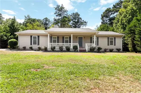 366 Ridgeview Dr, Auburn, GA 30011
