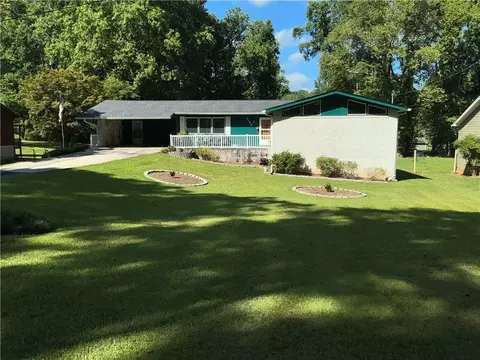 3193 Meadow Lark Dr, Duluth, GA 30096