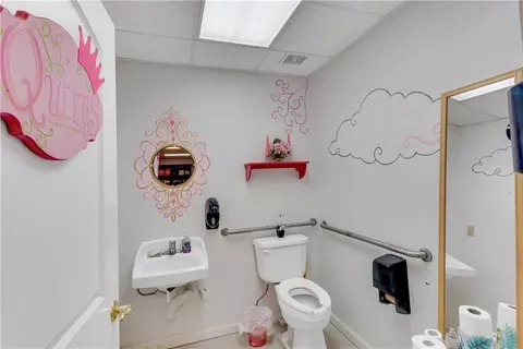 Bath - 8024 E Cherokee Dr, Canton, GA 30115 photo 2 of 4