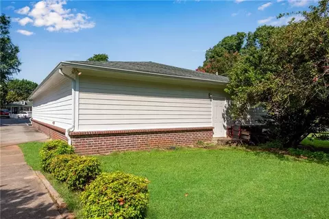 Exterior - 8024 E Cherokee Dr, Canton, GA 30115 photo 4 of 17