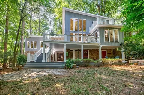 1611 Malfre Ln, Dunwoody, GA 30338