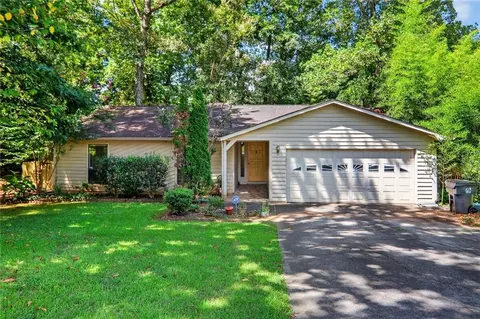 1060 Park Forest Dr NW, Lilburn, GA 30047