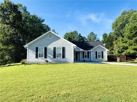 605 Saddle Shoals Dr, Lawrenceville, GA 30046