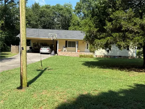 18 Marlynn Dr NE, Rome, GA 30161