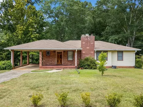 4344 Pineview Dr, Powder Springs, GA 30127
