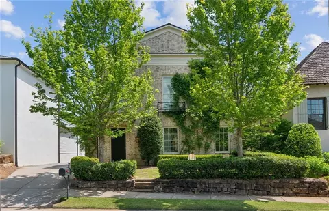 6925 Colfax Ave, Cumming, GA 30040