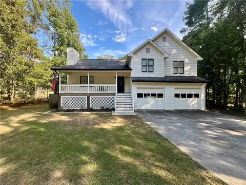 1904 Atha Woods Dr, Monroe, GA 30655