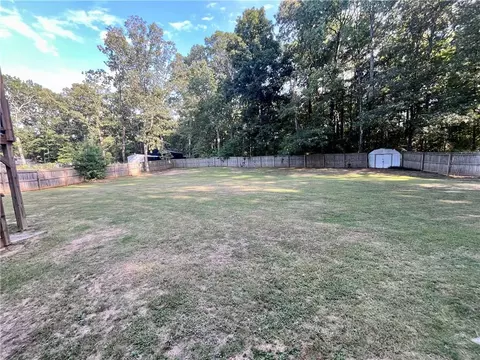 Exterior - 1904 Atha Woods Dr, Monroe, GA 30655 photo 5 of 9