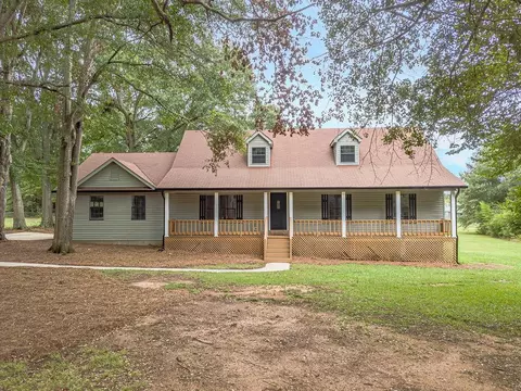 386 Phillips Dr NW, Monroe, GA 30656