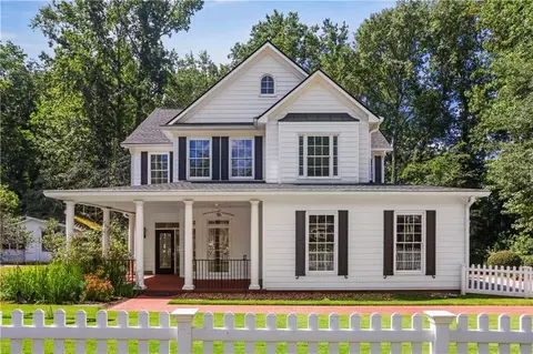 563 Faith St NW, Marietta, GA 30064