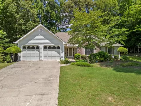 1097 Kearney Ln, Powder Springs, GA 30127