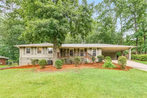 1556 Smithwood Dr, Marietta, GA 30062
