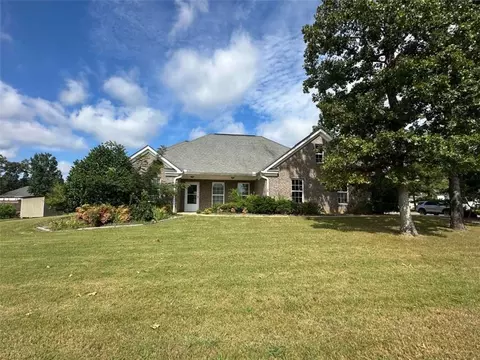 2 Misty Oaks Ln, Rome, GA 30165