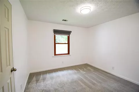 Bedroom - 125 Point View Ct, Tyrone, GA 30290 photo 6 of 11