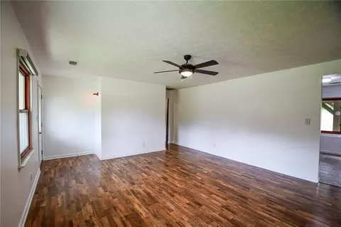 Living - 125 Point View Ct, Tyrone, GA 30290 photo 2 of 5