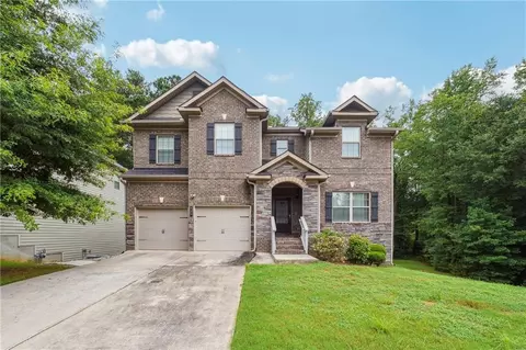 625 Stream Ct, Fairburn, GA 30213