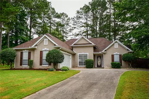 17 Kingsbrook Ln, Newnan, GA 30265
