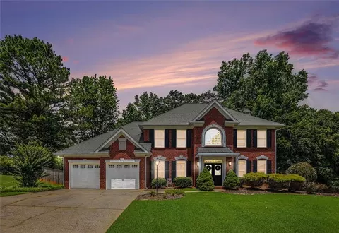 3055 Dogwood Hollow Ln, Lawrenceville, GA 30043