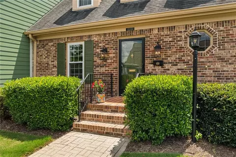 2255 Brianwood Ct, Decatur, GA 30033