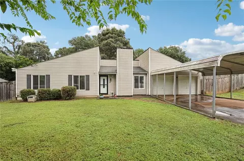 112 Sunnybrook Ln, Woodstock, GA 30188