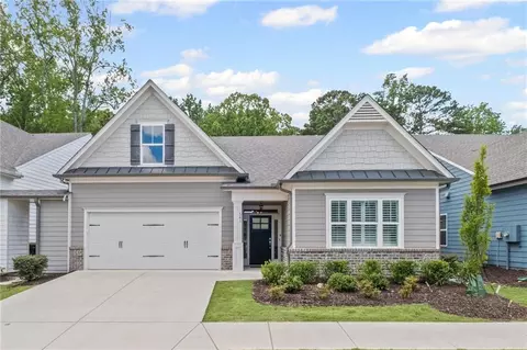 541 Bray St, Woodstock, GA 30188
