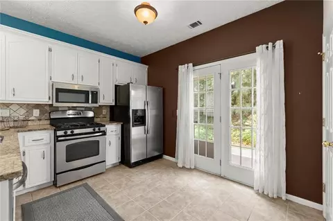 303 Apache Dr, Canton, GA 30115 photo 12