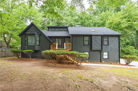 4047 Maxanne Dr NW, Kennesaw, GA 30144