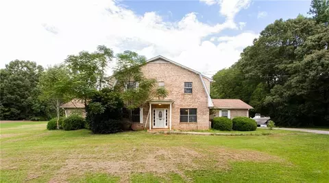 2360 Mount Carmel Rd, Hampton, GA 30228