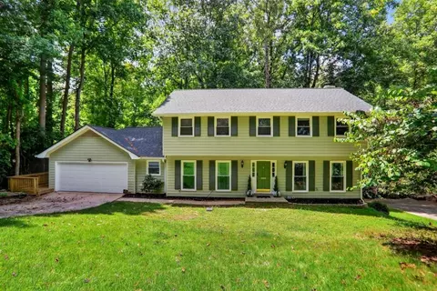 1900 Six Branches Dr, Roswell, GA 30076