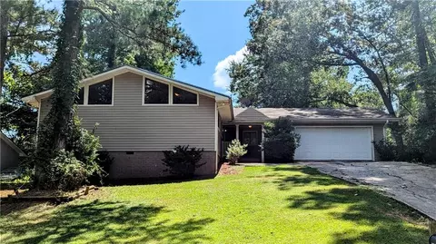 5759 Windermere Ct, Lithonia, GA 30038