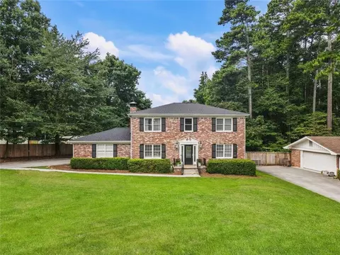 2247 Cherring Ln, Dunwoody, GA 30338