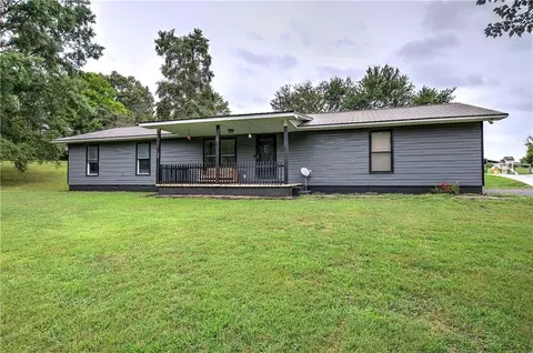 751 Liberty Rd SW, Calhoun, GA 30701