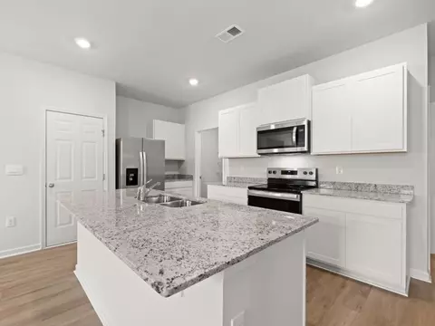 Kitchen - 143 Rolling Meadow Trce, Jasper, GA 30143 photo 1 of 2