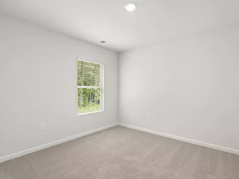 Bedroom - 143 Rolling Meadow Trce, Jasper, GA 30143 photo 7 of 10