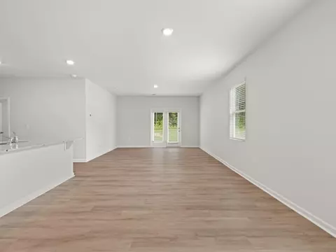Living - 143 Rolling Meadow Trce, Jasper, GA 30143 photo 2 of 4