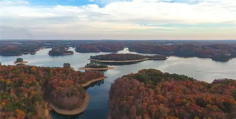 3550 Dockside Shrs, Gainesville, GA 30506