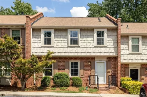 3451 Ashwood Ln, Atlanta, GA 30341