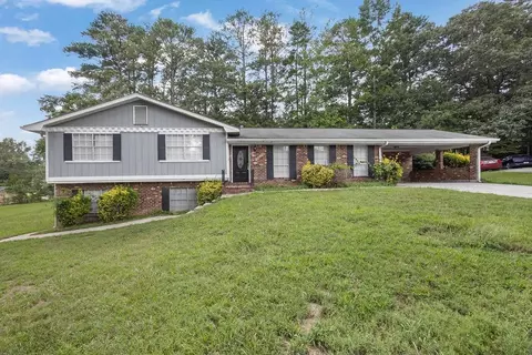 135 Melanie Ct, Atlanta, GA 30349