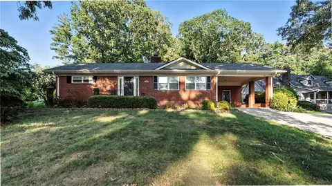 5809 Norton Cir, Flowery Branch, GA 30542